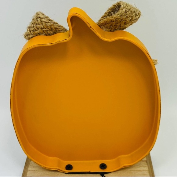 NWT Rae Dunn GRATEFUL Metal Pumpkin w/ Wood Stand - Picture 8 of 9